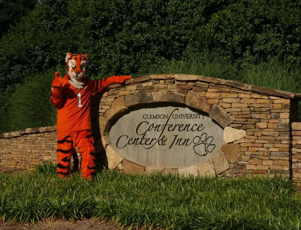 Clemson University's James F. Martin Inn hotel detail image 3