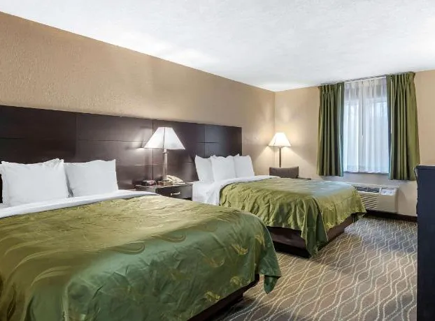 Quality Inn & Suites Des Moines - Merle Hay Road hotel detail image 4