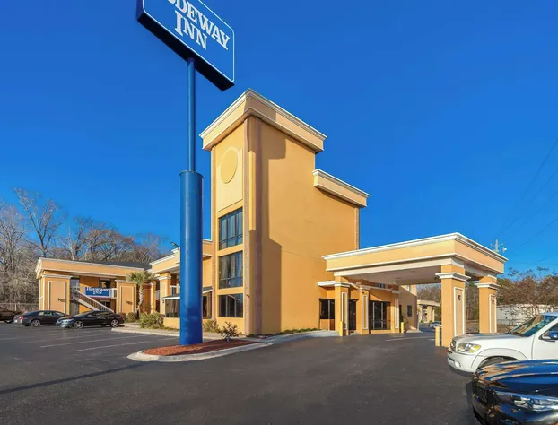 Rodeway Inn Lumberton Central hotel detail image 2