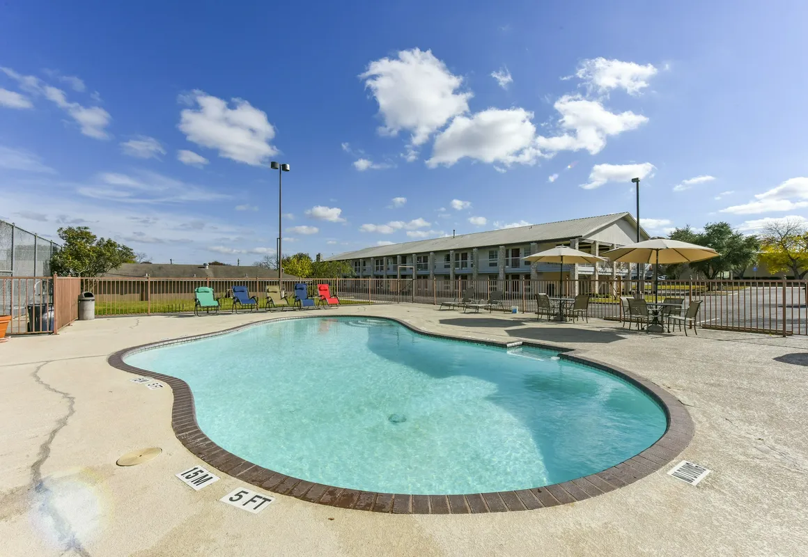 Windcrest Inn and Suites hotel hero