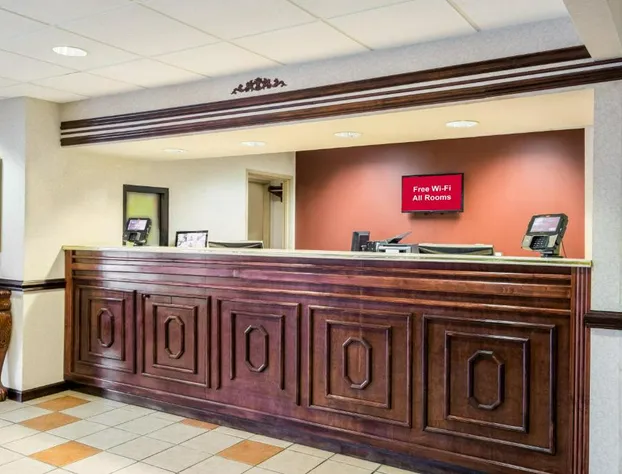 Red Roof Inn Hendersonville hotel detail image 3