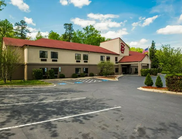 Red Roof Inn Hendersonville hotel detail image 1