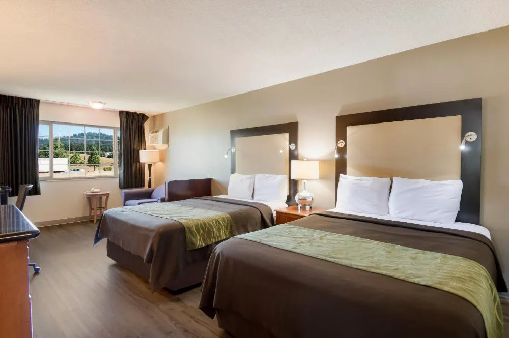 Rodeway Inn & Suites Portland West - Beaverton hotel hero