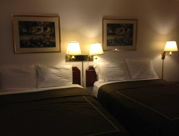 Rodeway Inn & Suites Portland West - Beaverton hotel detail image 1