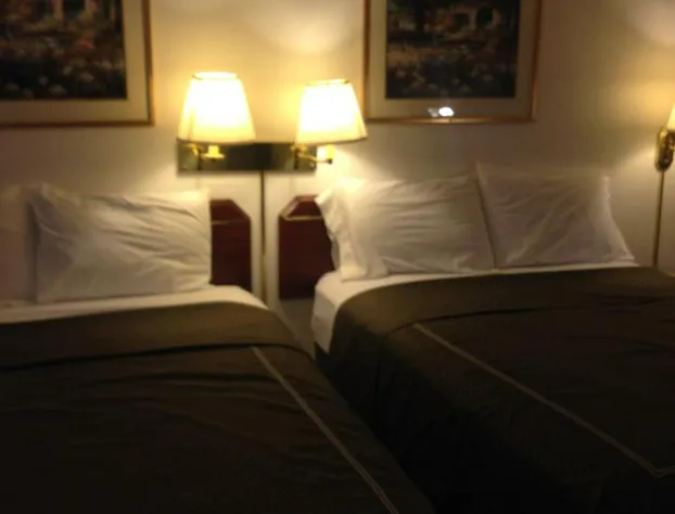 Rodeway Inn & Suites Portland West - Beaverton hotel detail image 3