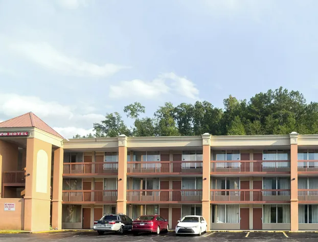 OYO Hotel Harriman near I-40 hotel detail image 1