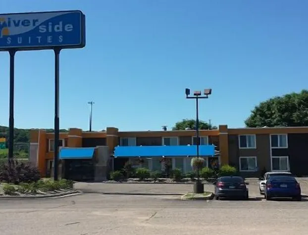 Riverside Suites hotel detail image 1