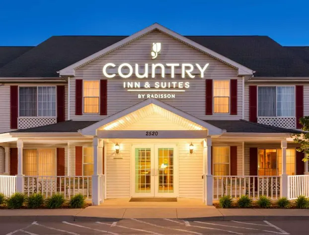 Country Inn & Suites by Radisson, Nevada, MO hotel detail image 1