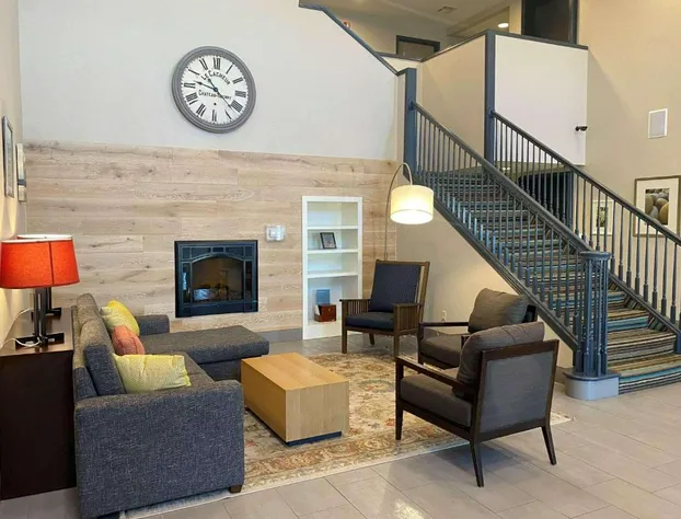 Country Inn & Suites by Radisson, Nevada, MO hotel detail image 3