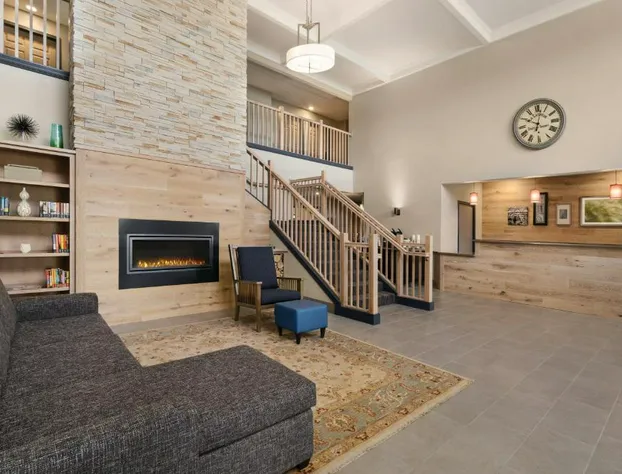 Country Inn & Suites by Radisson, Detroit Lakes, MN hotel detail image 2