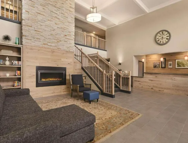 Country Inn & Suites by Radisson, Detroit Lakes, MN hotel detail image 1