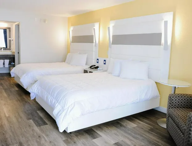 Regency Inn & Suites hotel detail image 4