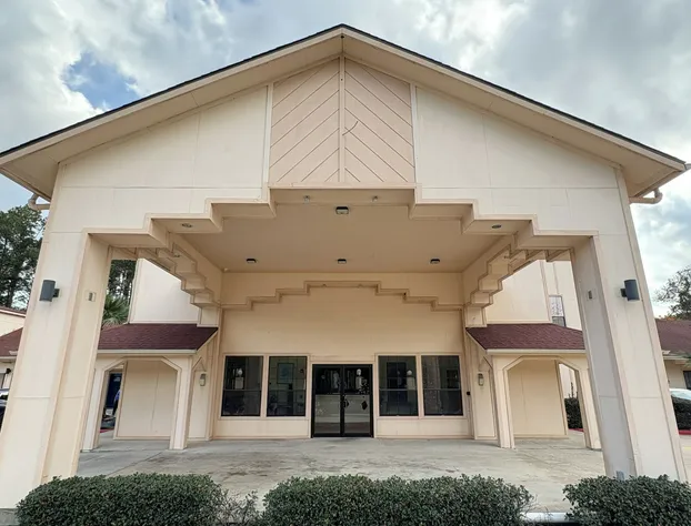Regency Inn & Suites By Capital O Houston IAH Airport hotel detail image 3