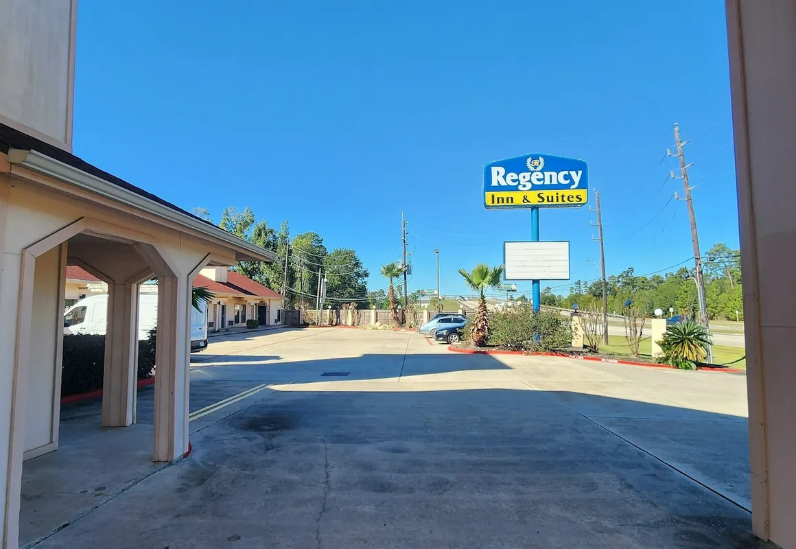Regency Inn & Suites By Capital O Houston IAH Airport hotel hero