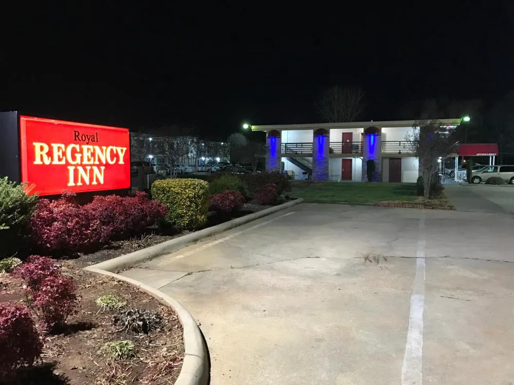 Royal Regency Inn hotel hero