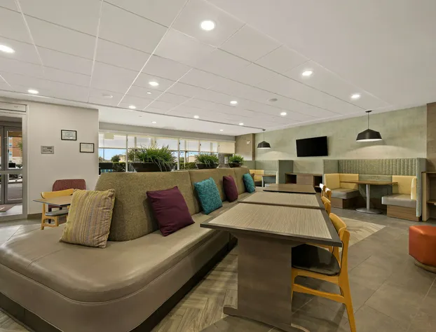 Home2 Suites by Hilton Baytown hotel detail image 2