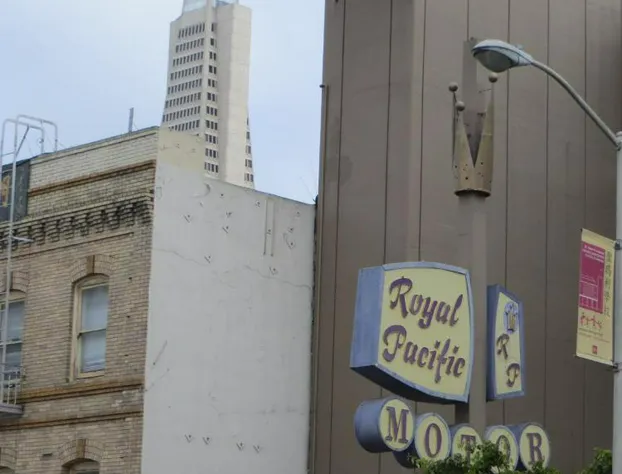 Royal Pacific Motor Inn hotel detail image 1