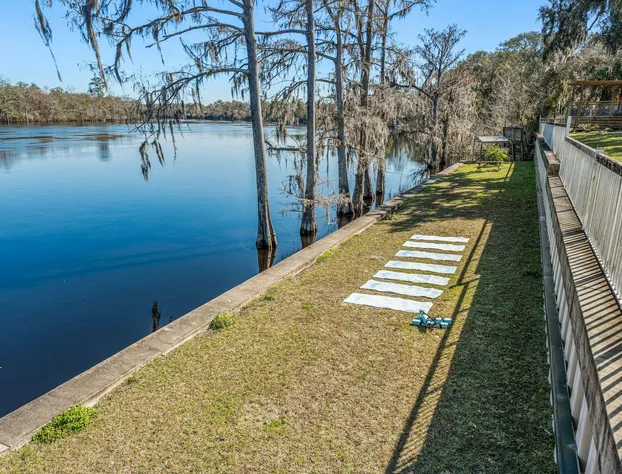 Suwannee Gables Motel and Marina hotel detail image 4