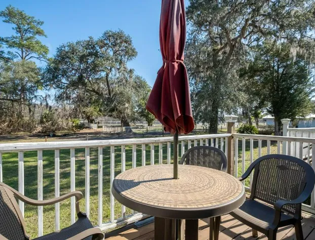 Suwannee Gables Motel and Marina hotel detail image 4