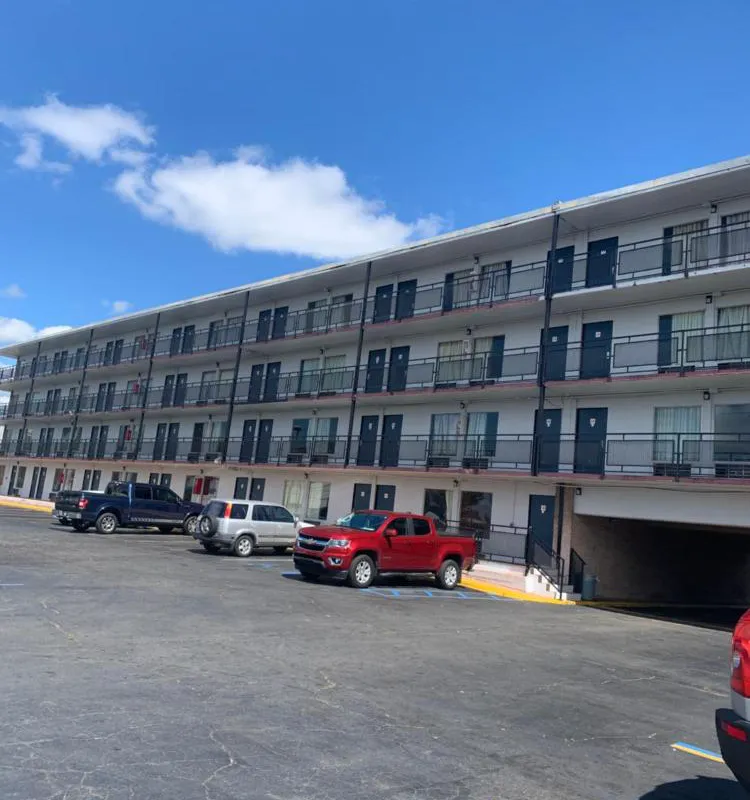 Kings Inn Civic Center UAB hotel hero