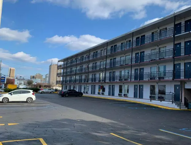 Kings Inn Civic Center UAB hotel detail image 1