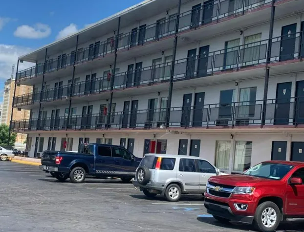 Kings Inn Civic Center UAB hotel detail image 3