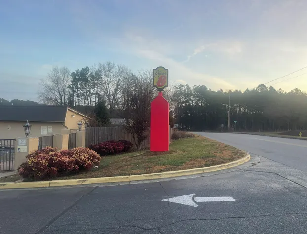 Super 8 by Wyndham Monroe hotel detail image 2