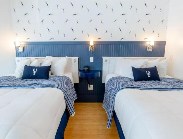 The Edgewater hotel detail image 3