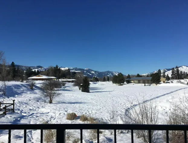 Mt Gardner Inn hotel detail image 3