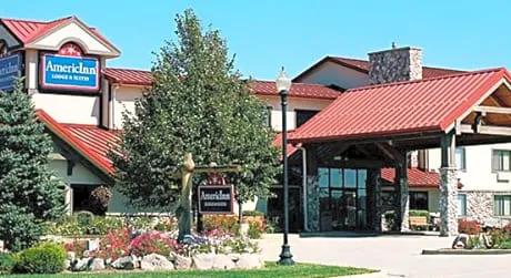 AmericInn by Wyndham Oswego hotel hero