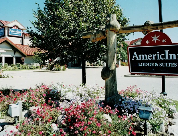 AmericInn by Wyndham Oswego hotel detail image 3