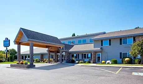 AmericInn by Wyndham Rhinelander hotel hero