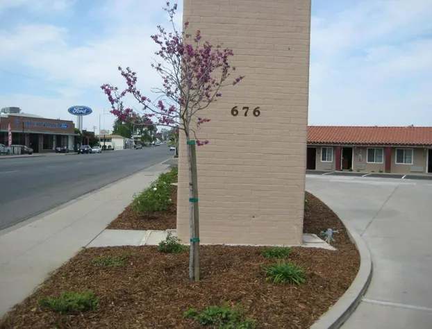 Americas Best Value Inn Porterville hotel detail image 3