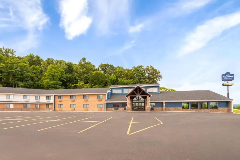 AmericInn by Wyndham West Salem hotel hero