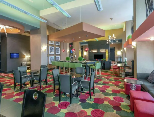 Hampton Inn & Suites Raleigh/Crabtree Valley hotel detail image 4