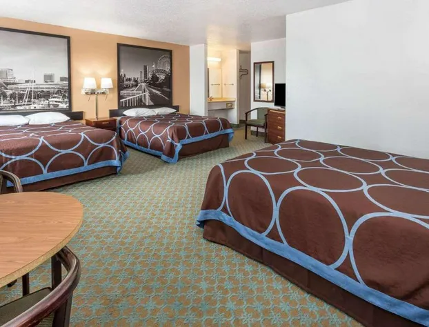 Super 8 by Wyndham Bourbonnais/Kankakee Area hotel detail image 4