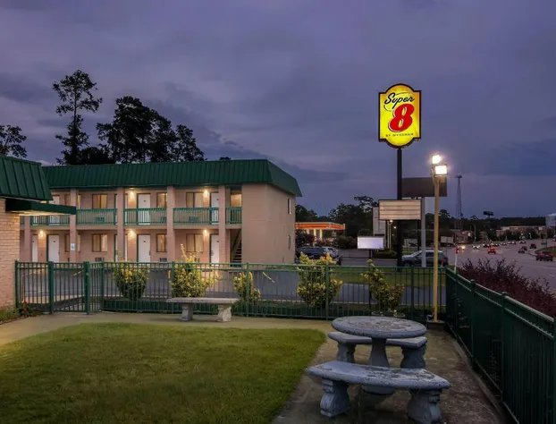 Super 8 by Wyndham Columbia SC / Ft. Jackson hotel detail image 2