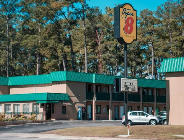 Super 8 by Wyndham Columbia SC / Ft. Jackson hotel detail image 2