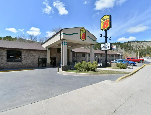 Super 8 by Wyndham Deadwood / Black Hills Area hotel detail image 1