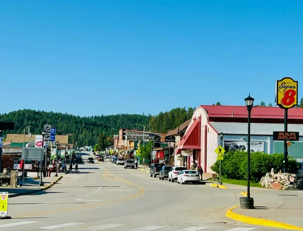 Super 8 by Wyndham Hill City/Mt Rushmore/ Area hotel detail image 1