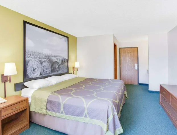 Super 8 by Wyndham Oelwein hotel detail image 4