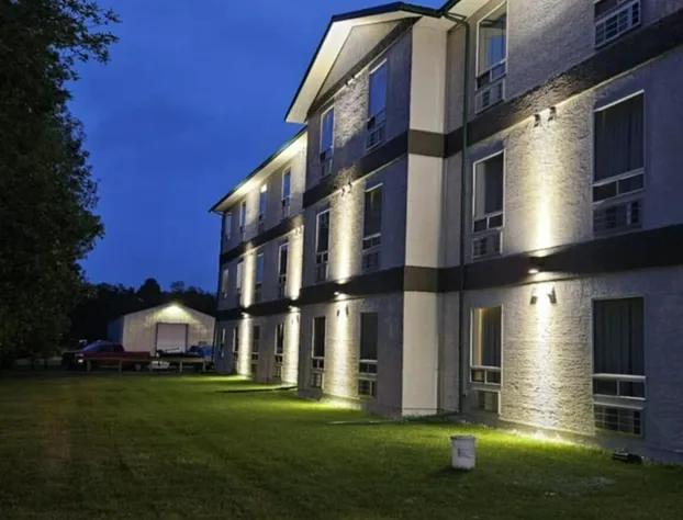 Super 8 by Wyndham Swan River MB hotel detail image 2