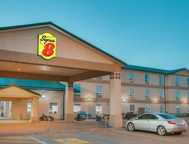 Super 8 by Wyndham Swan River MB hotel detail image 1