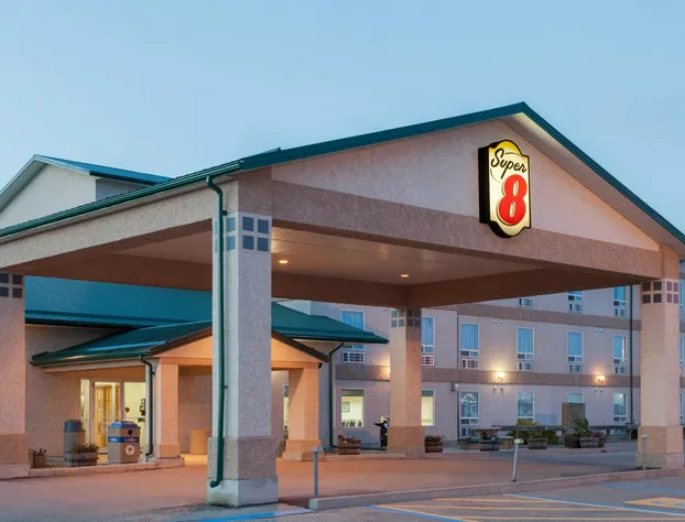 Super 8 by Wyndham Swan River MB hotel detail image 2