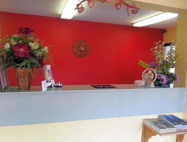 Budget Inn & Suites hotel detail image 3