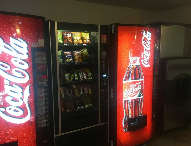 Super 8 by Wyndham Vermilion AB hotel detail image 3