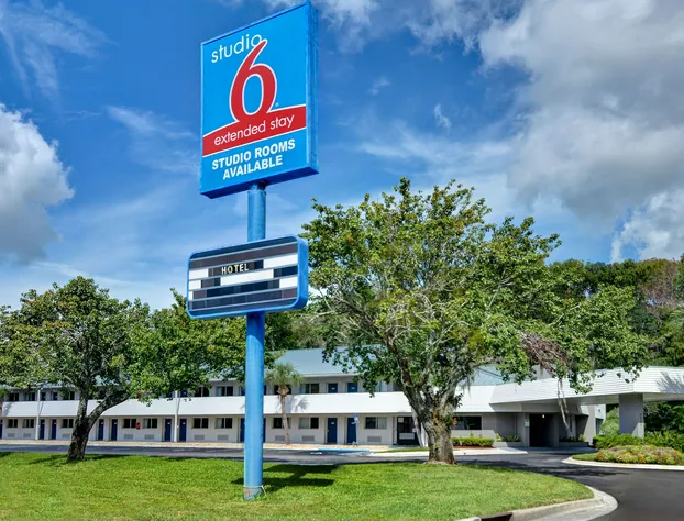 Studio 6 Jacksonville, FL - Baymeadows hotel detail image 3