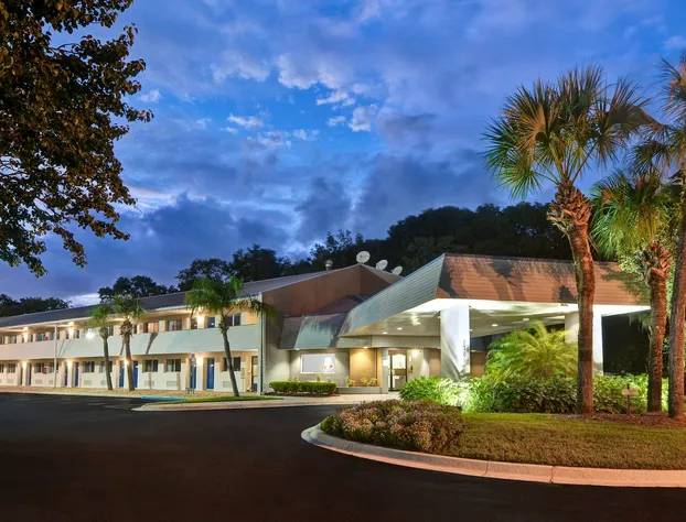 Studio 6 Extended Stay - Jacksonville, FL - Baymeadows hotel detail image 1