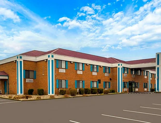 Clarion Pointe Harrodsburg-Danville hotel detail image 2