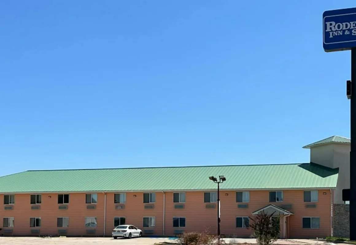 Red Carpet Inn and Suites N Sioux City hotel hero